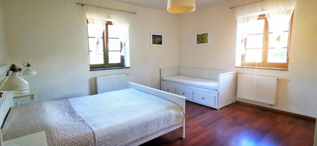 Gospodarstwo Nad Jeziorem Zalom  Exteriör bild