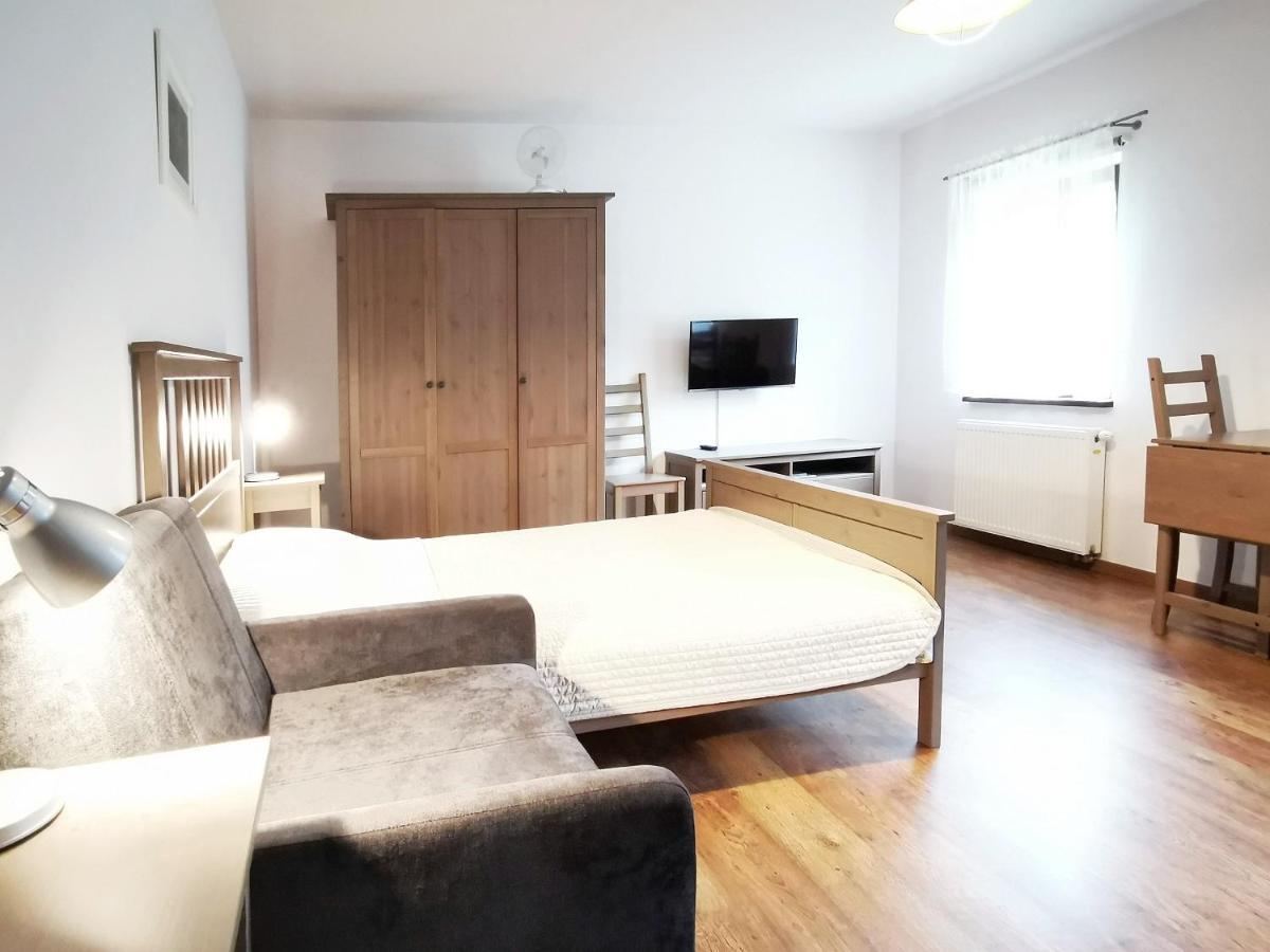 Gospodarstwo Nad Jeziorem Zalom  Exteriör bild