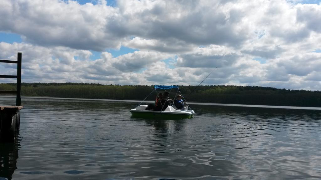 Gospodarstwo Nad Jeziorem Zalom  Exteriör bild